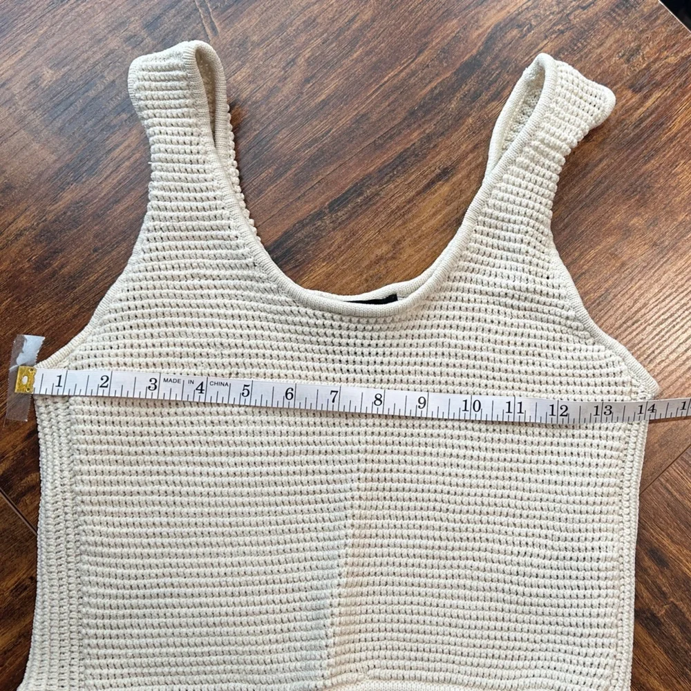 House of Harlow 1960 Ivory Knit Crop Top- Small - tank top- stretch - Picture 4 of 10